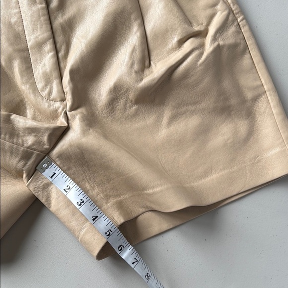 Aritzia Wilfred Effortless Short Vegan Leather Flax Beige - Picture 11 of 15